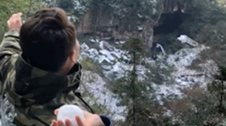 林丙昱昱昱昱发布了一个斗鱼视频2020-10-11