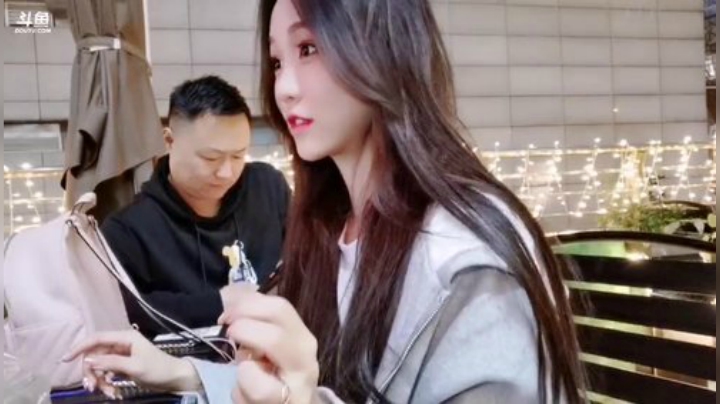 【户外】百变姑姑肖淑洁的精彩时刻 20201012 20点场