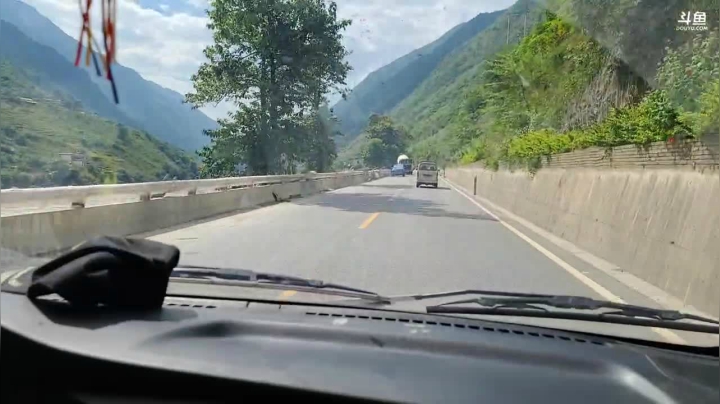 《纪实直播》云南边境怒江38天,标题已改 2020-10-12 11点场