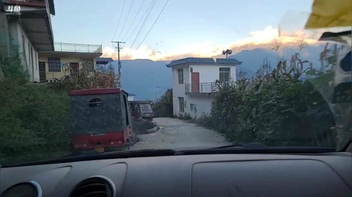 《纪实直播》云南边境怒江38天,标题已改 2020-10-12 17点场