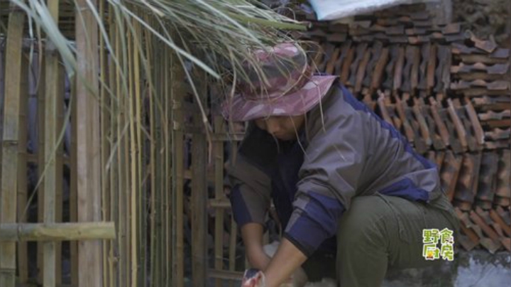 我在斗鱼看YESHI小哥直播美食