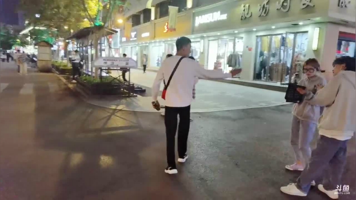 大嘴  横店演员的诞生 2020-10-13 20点场