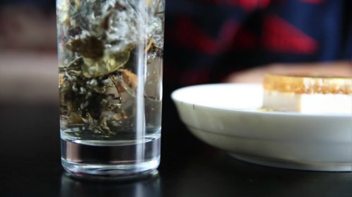 我在斗鱼看YESHI小哥直播美食