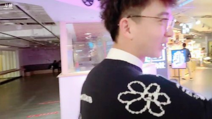 【户外】国民大舅哥的精彩时刻 20201016 21点场