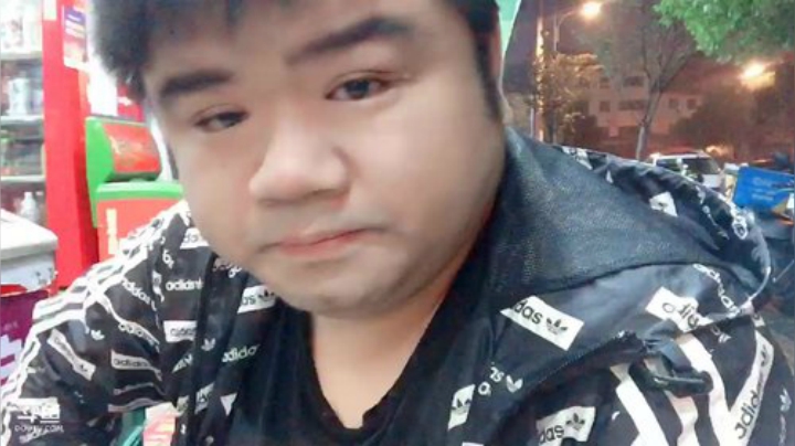 我在斗鱼看做个疯子直播户外