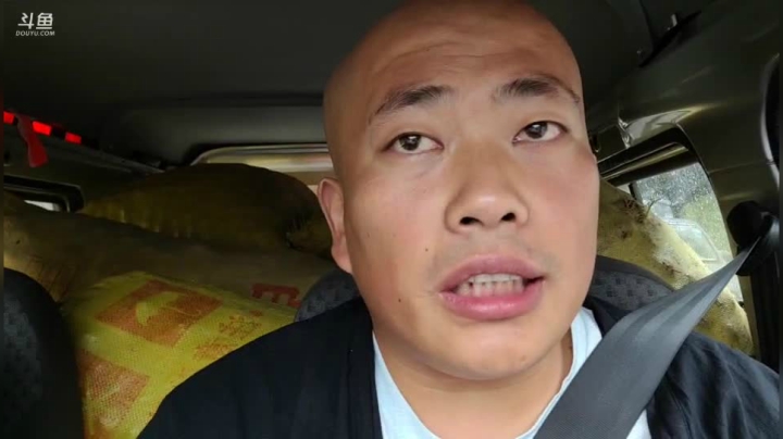 《纪实直播》云南边境怒江45天,发快递 2020-10-20 11点场