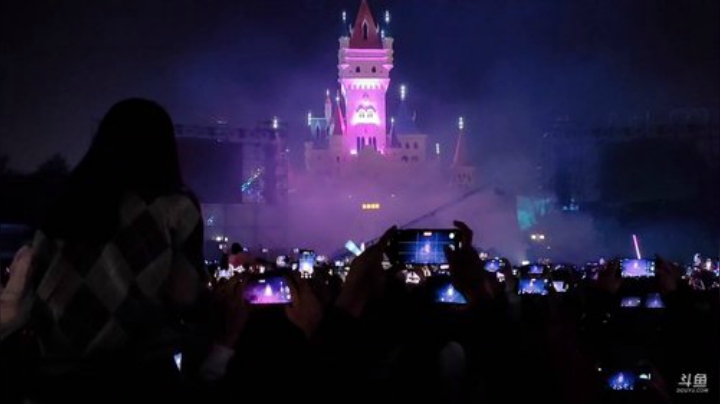 【户外】XX是个坏女人的精彩时刻 20201025 21点场