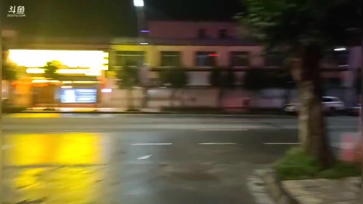 《纪实直播》云南边境怒江50天,兰坪县 2020-10-24 21点场