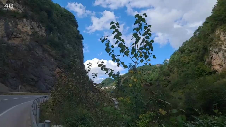 《纪实直播》悬崖村三年之约路上 2020-10-27 16点场