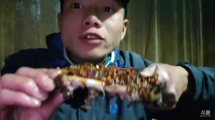 《纪实直播》悬崖村三年之约路上 2020-10-28 01点场