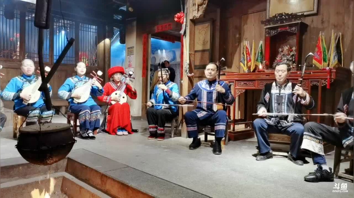畅游大荆楚 跟“鄂”来打卡。 2020-10-29 18点场