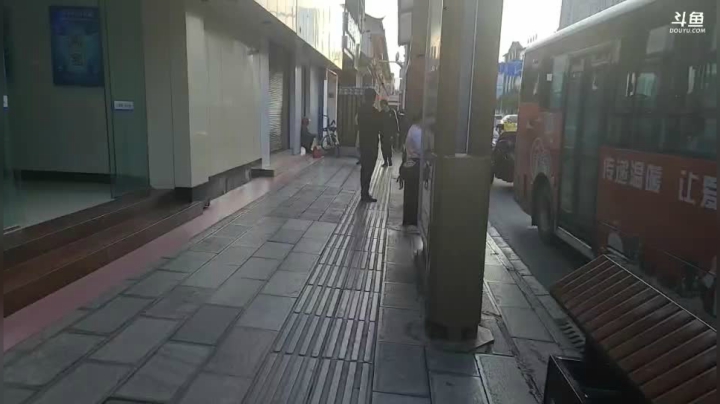 《纪实直播》悬崖村三年之约路上 2020-10-29 17点场