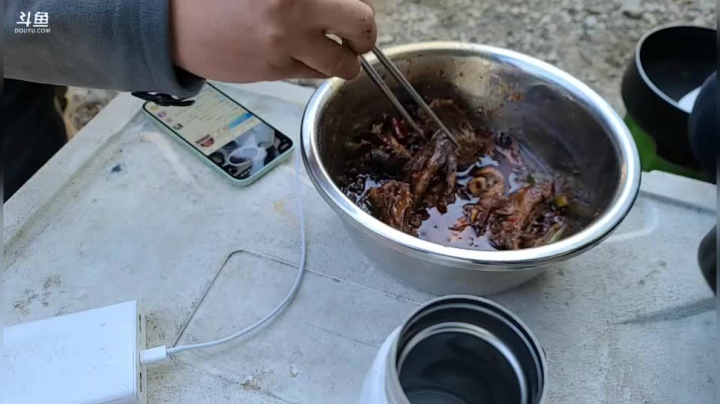 《纪实直播》悬崖村三年之约路上 2020-10-29 10点场