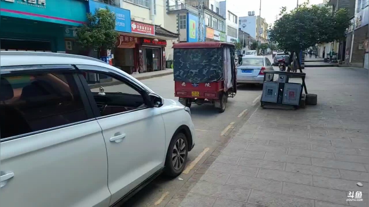 《纪实直播》悬崖村三年之约路上 2020-10-29 15点场