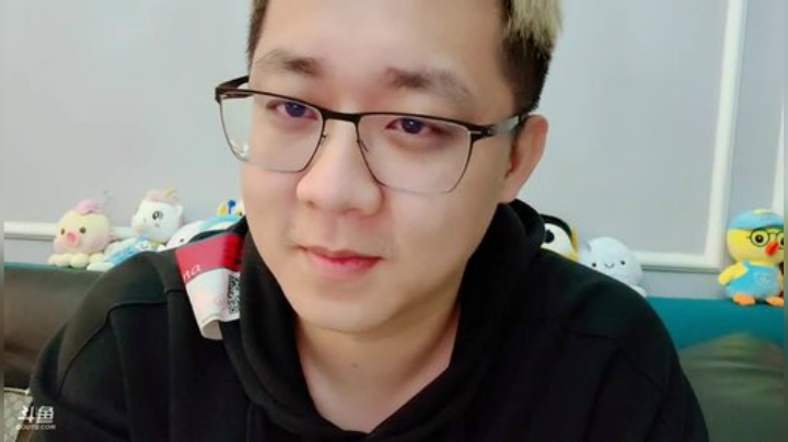 【音乐、颜值（横屏）】小鱼小鱼吃虾米的精彩时刻 20201030 01点场