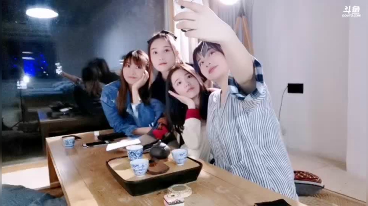 姑姑:十来年的闺蜜要嫁了 2020-10-30 20点场