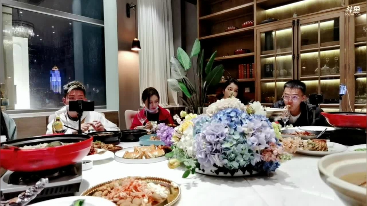武汉【猫和老鼠】 2020-11-02 20点场