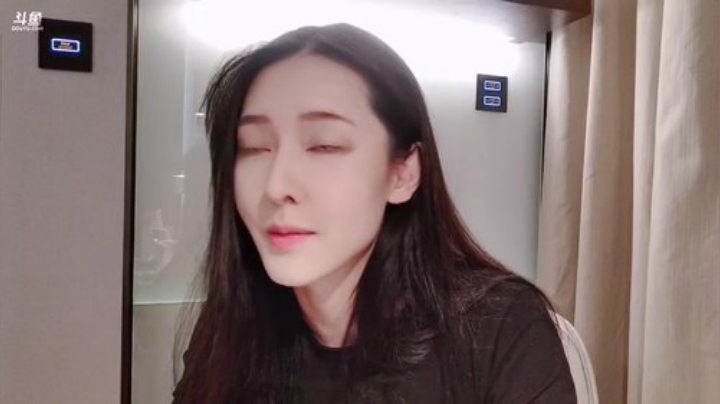 【户外】cbb丶丶的精彩时刻 20201103 19点场