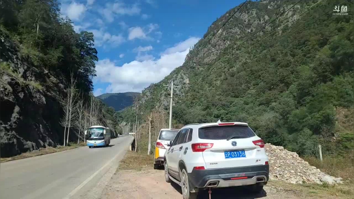 纪实直播:赴双十一悬崖村三年之约丽江 2020-11-04 13点场