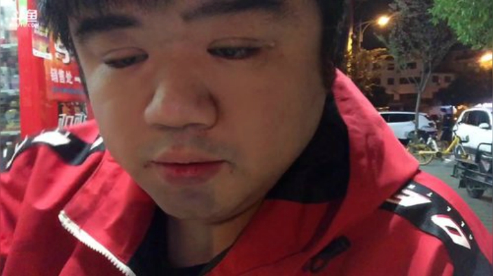 我在斗鱼看做个疯子直播户外