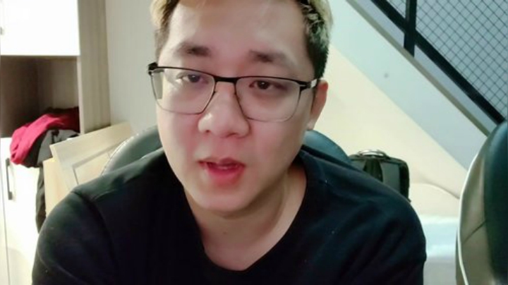 我在斗鱼看小鱼小鱼吃虾米直播户外