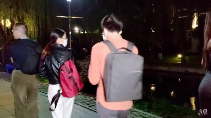 【南妹儿呀 舞蹈】November-06 20:29