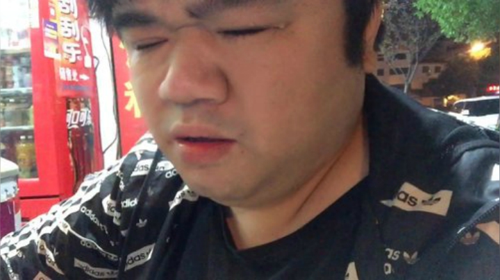 我在斗鱼看做个疯子直播户外