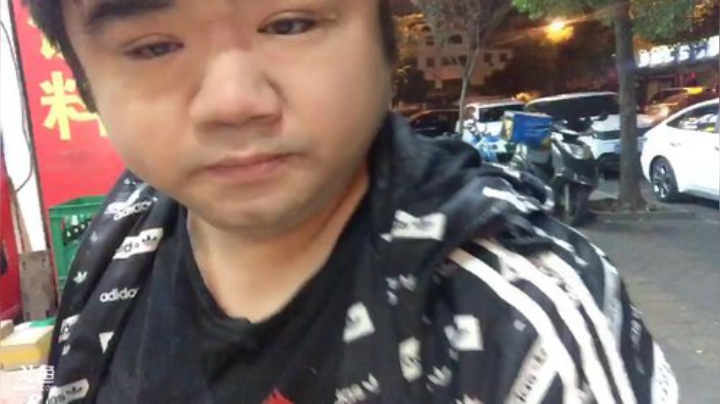 我在斗鱼看做个疯子直播户外