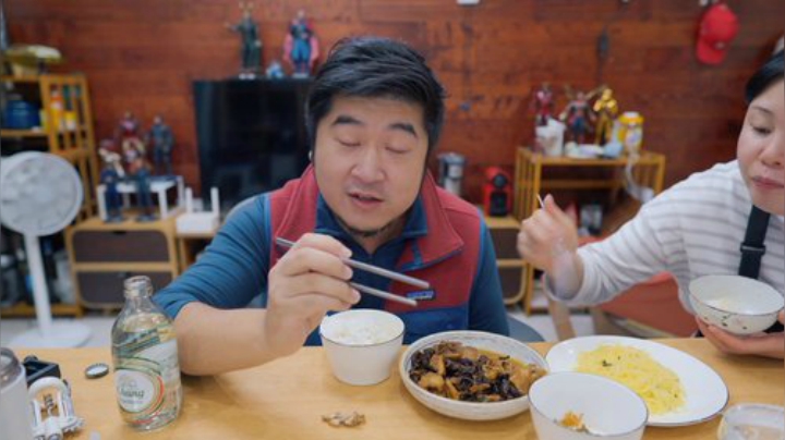 【美食】雪纳瑞三口之家的精彩时刻 20201109 19点场
