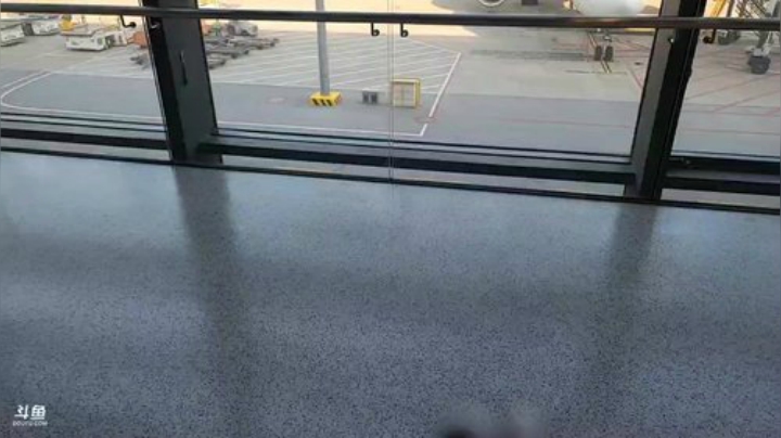 我在斗鱼看黑人毅直播户外