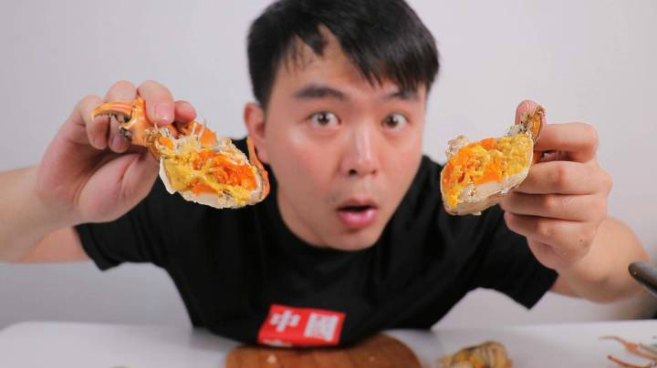试吃中国最奢侈美食，1800一斤的“黄油蟹”，从来没被坑这么惨过