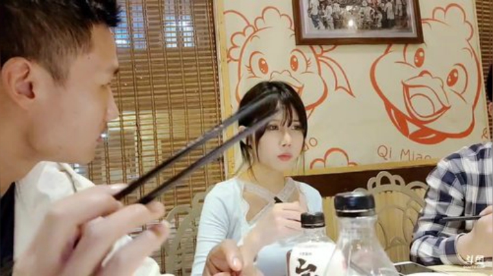 我在斗鱼看黑人毅直播户外