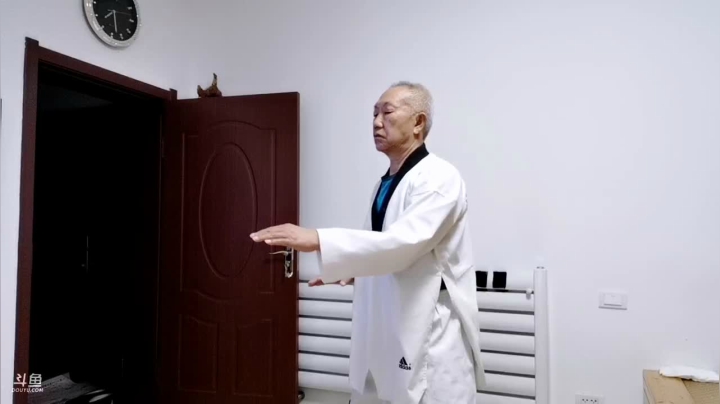 【2020-11-02 18点场】青峰了然：弘扬中华武术，广交武林朋友。