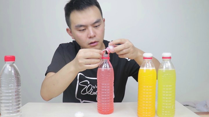 泰国网红饮料瓶盖，一秒钟就可与把矿泉水变成饮料这么神奇？