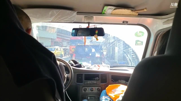 【2020-11-11 14点场】叶子户外：纪实直播：到达悬崖村，重见三年