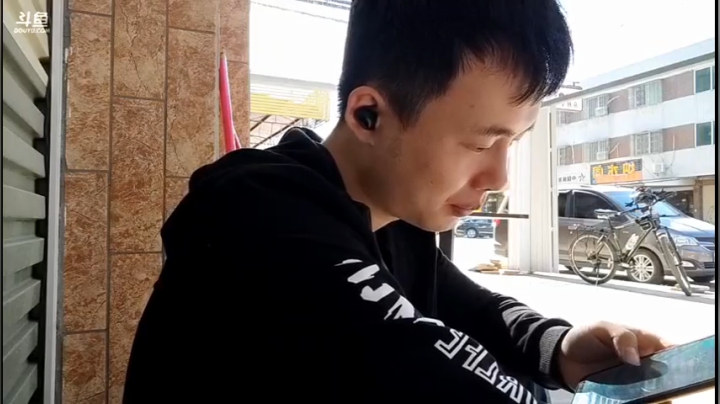 到朋友店逛逛