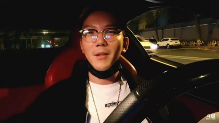 我在斗鱼看JSA丶北京小王哥直播户外