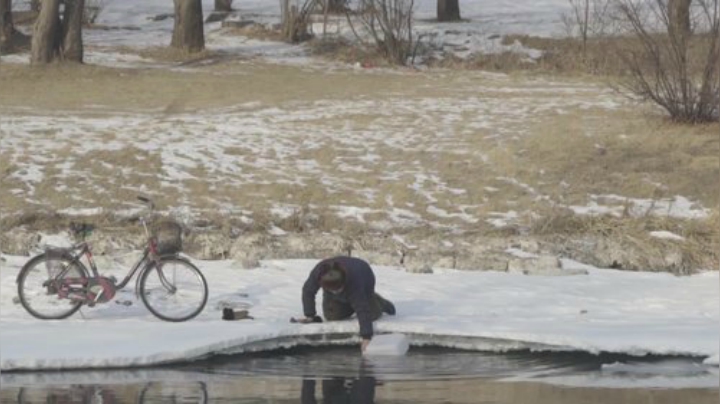 我在斗鱼看YESHI小哥直播美食