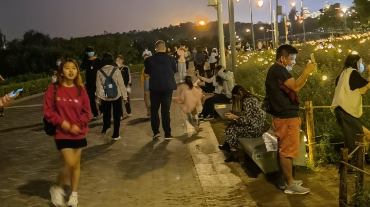 夜晚的深圳湾！