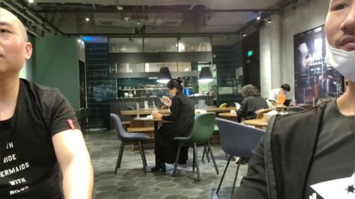 我在斗鱼看黑人毅直播户外