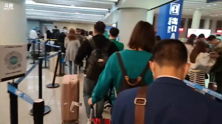【2020-11-16 23点场】黑人毅：三傻美食行昆明站，夜宵恰恰