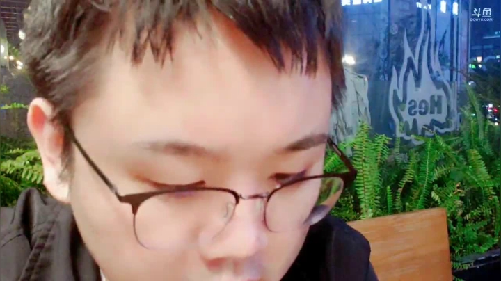 【2020-11-17 22点场】网友张顺飞：张顺飞峡谷历险记