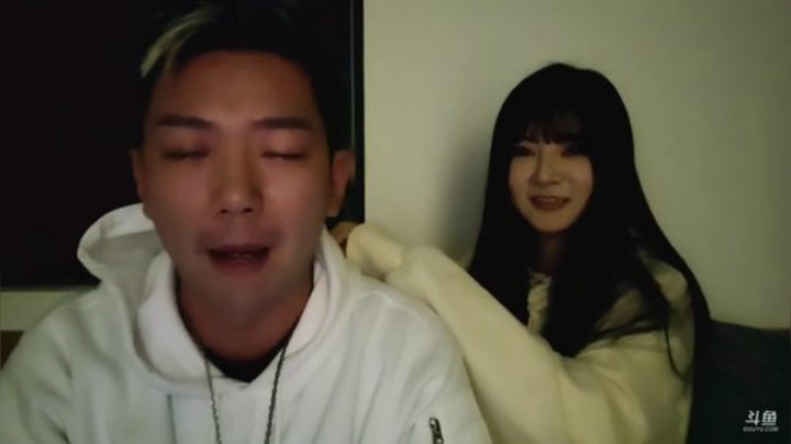 我在斗鱼看JSA丶北京小王哥直播户外