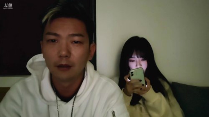 我在斗鱼看JSA丶北京小王哥直播户外