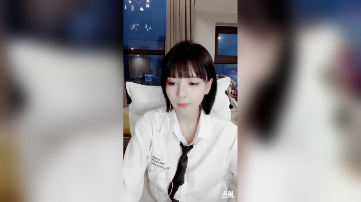 【2020-11-18 16点场】伊娃大姐姐：大家好！～