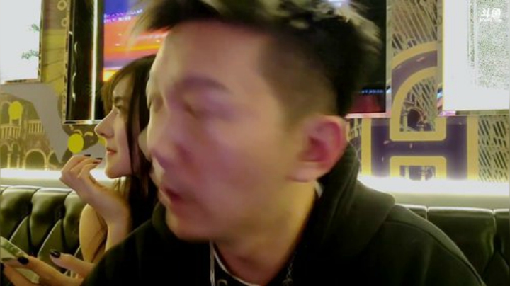 我在斗鱼看JSA丶北京小王哥直播户外