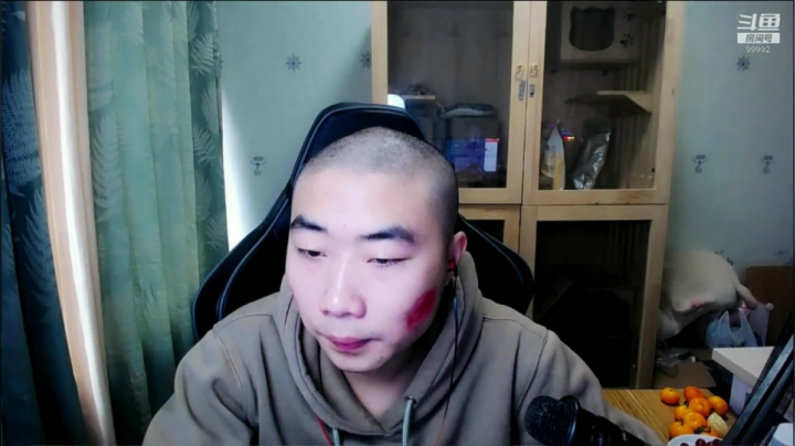 【2020-11-15 17点场】你喜欢花臂吗：靠脸吃饭的人~~