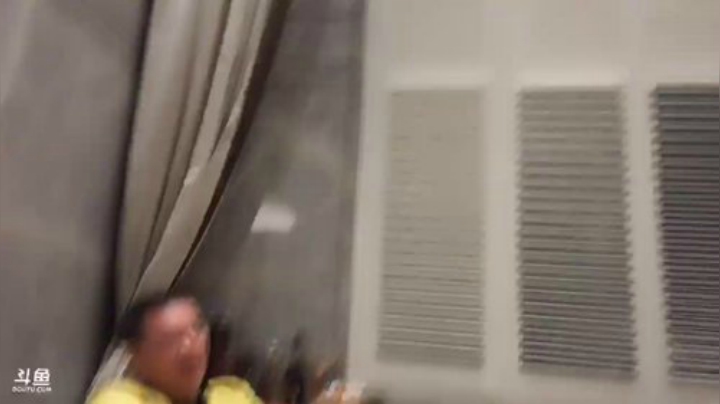 我在斗鱼看魔都洪斌直播格斗游戏