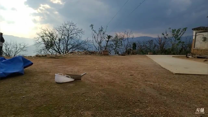 【2020-11-22 16点场】叶子户外：和灵魂刀神嗯徒第二天