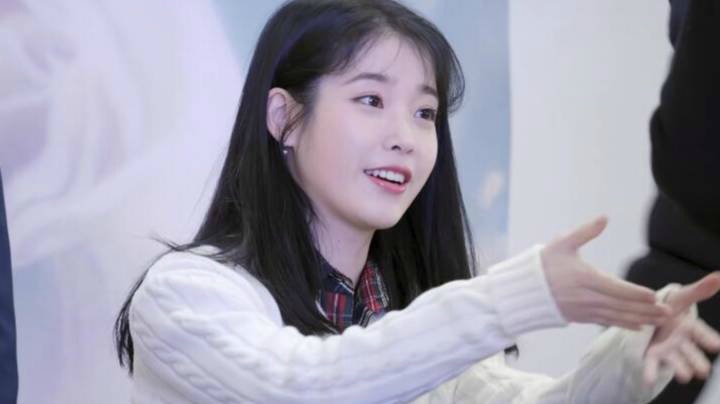 【60帧】【IU】李知恩 签售 可爱记录